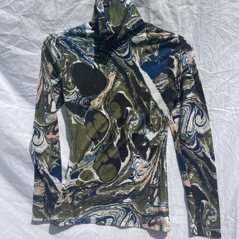 Abstract Print Long Sleeve Top